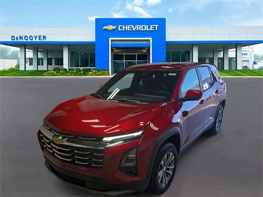 2026 Chevrolet Equinox LT photo 1