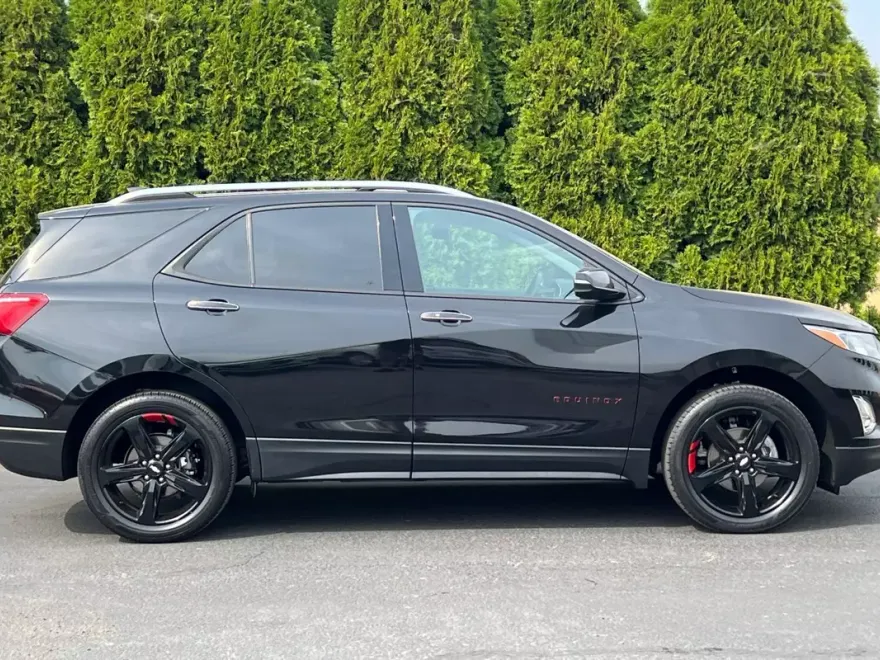 2021 Chevrolet Equinox Premier photo 1