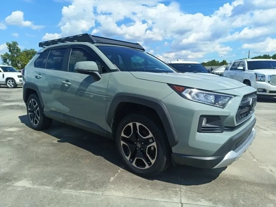 2020 Toyota RAV4 Adventure photo 1