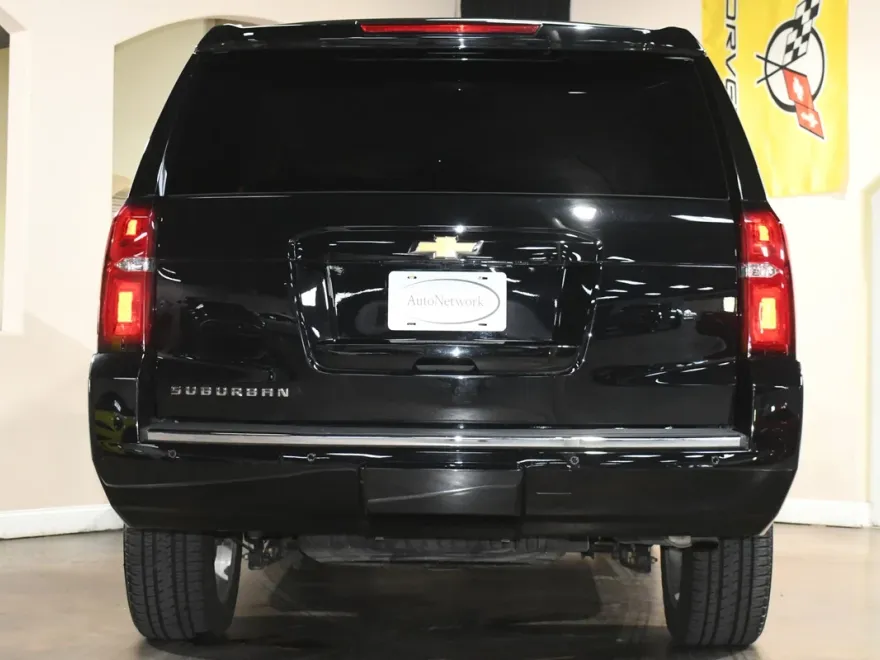 2015 Chevrolet Suburban LTZ photo 1