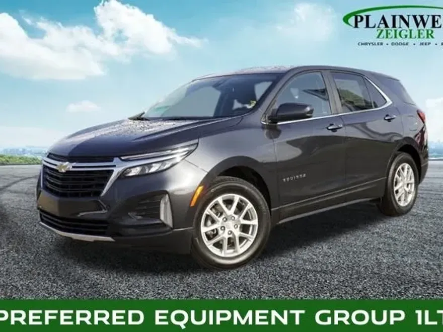 2023 Chevrolet Equinox LT photo 1