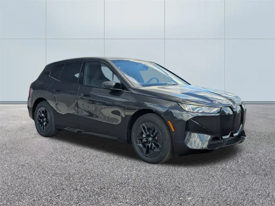 2026 Bmw iX photo 1