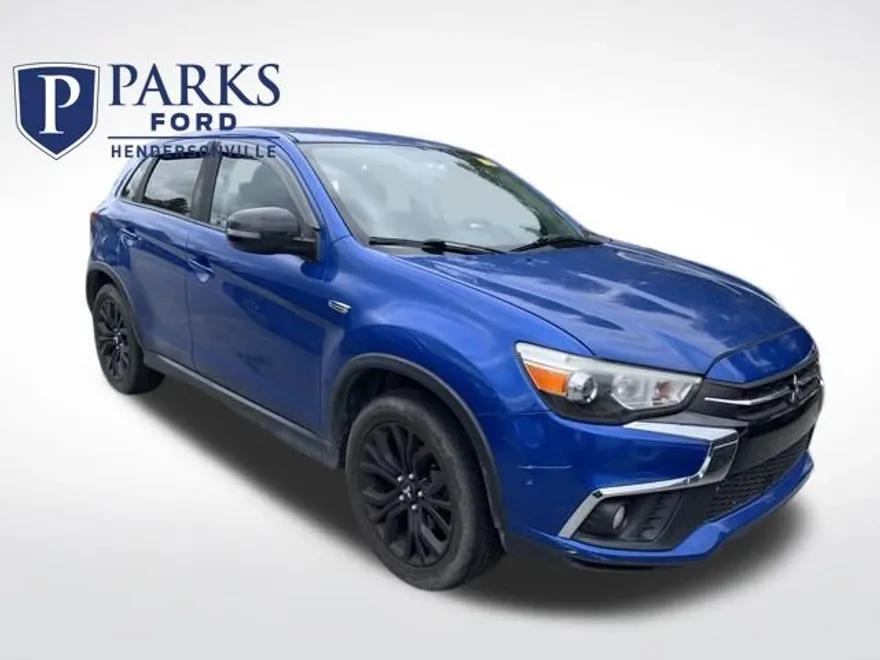 2019 Mitsubishi Outlander Sport LE photo 1