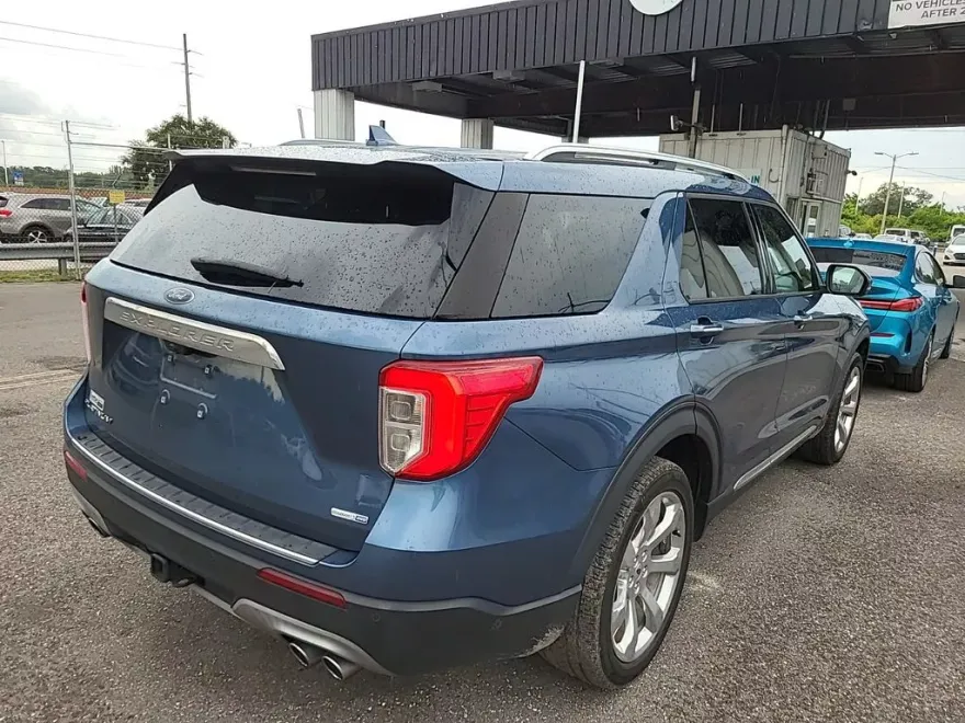 2020 Ford Explorer Platinum photo 1