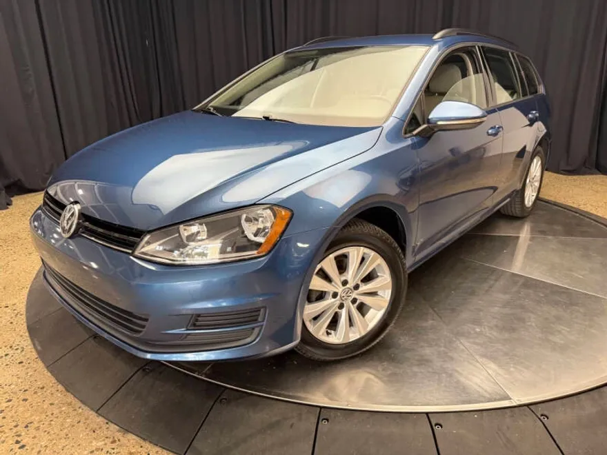 2017 Volkswagen Golf SportWagen TSI S 4Motion photo 1