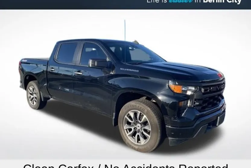 2022 Chevrolet Silverado 1500 Custom photo 1
