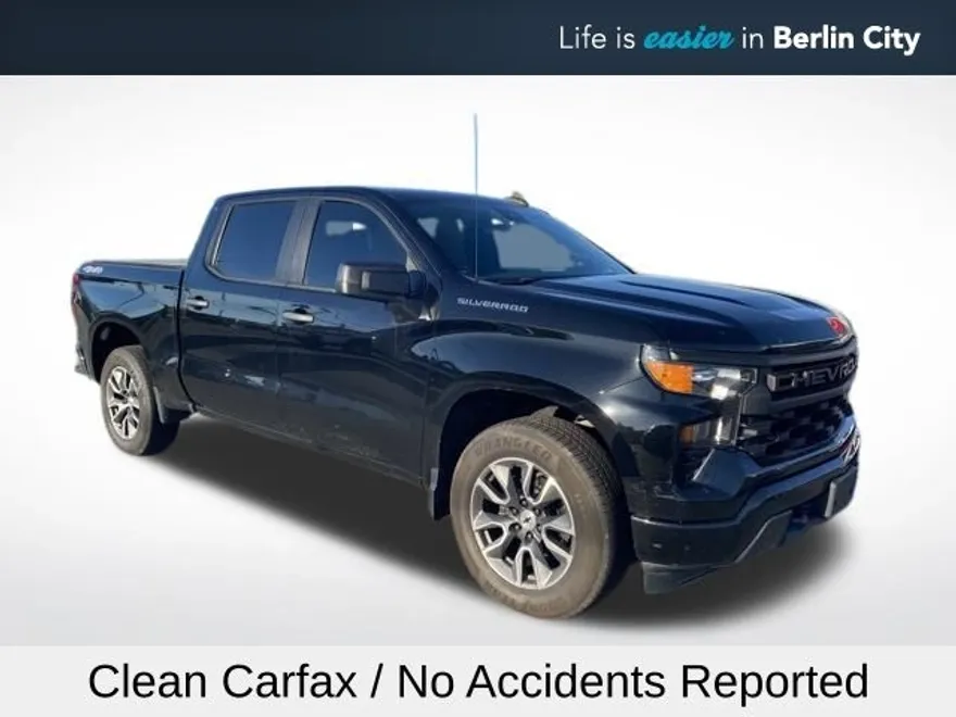 2022 Chevrolet Silverado 1500 Custom photo 1