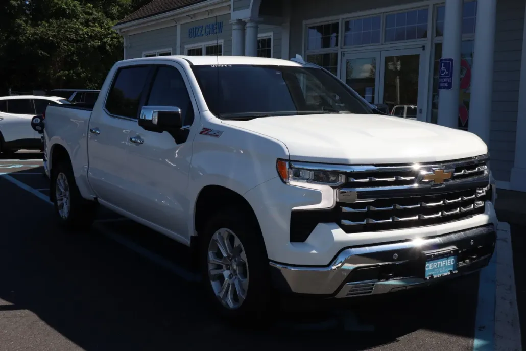 2022 Chevrolet Silverado 1500 Base photo 1