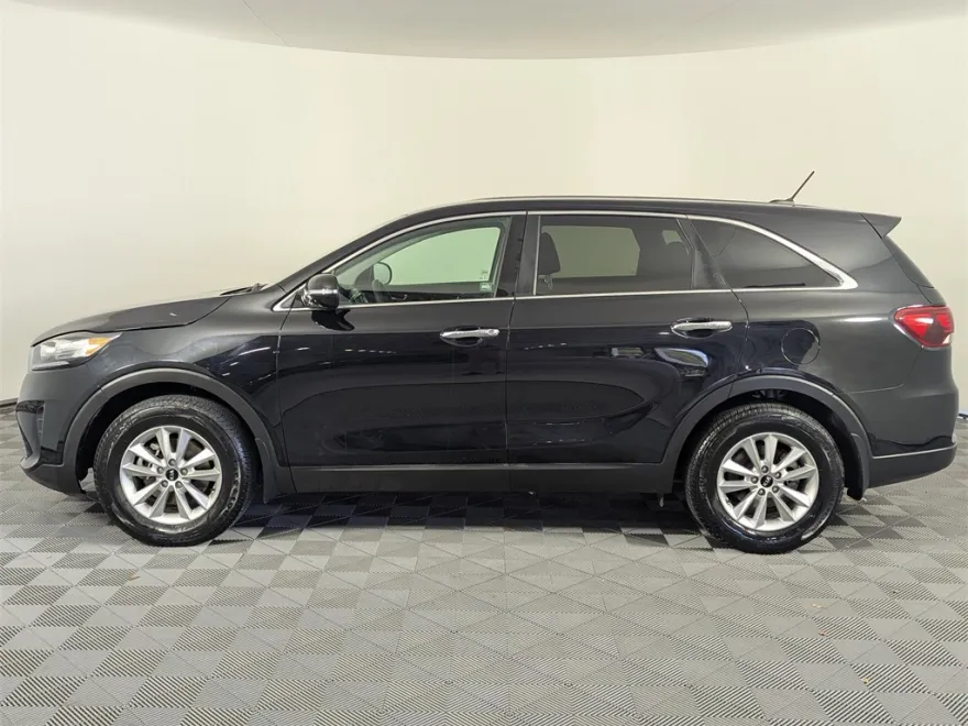 2020 Kia Sorento L photo 1