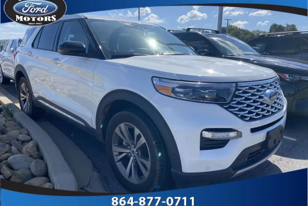 2020 Ford Explorer Platinum photo 1