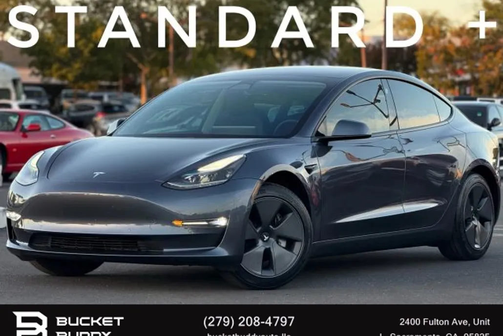 2021 Tesla Model 3 Standard Range Plus photo 1
