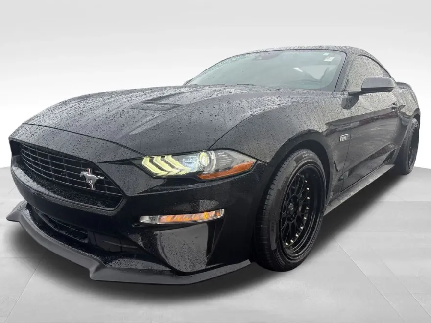 2020 Ford Mustang EcoBoost Premium photo 1