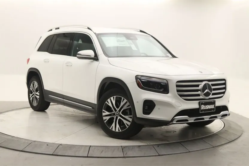 2026 Mercedes Benz GLB 250 photo 1