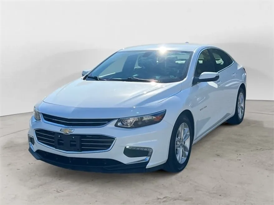 2018 Chevrolet Malibu 1LT photo 1