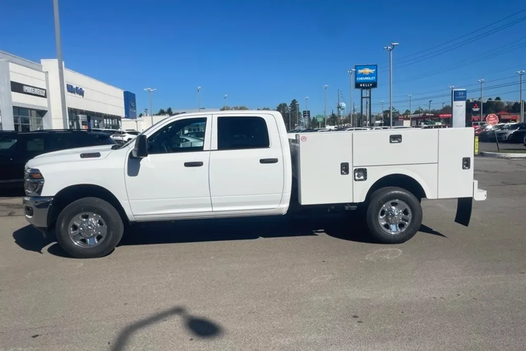 2026 Ram 3500 Tradesman photo 1