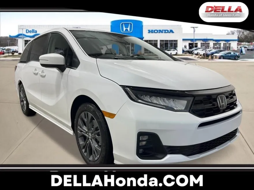 2026 Honda Odyssey Touring photo 1