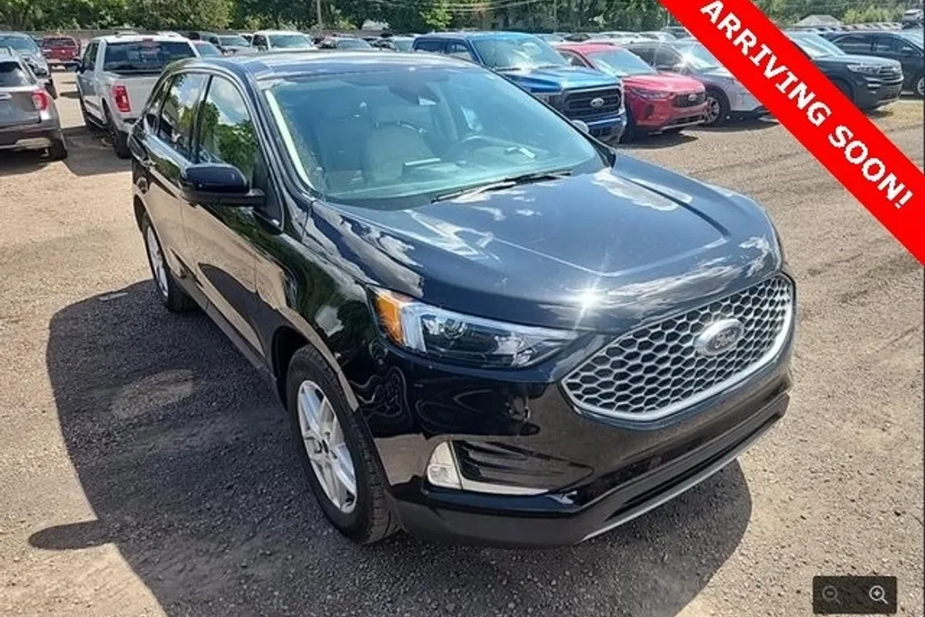 2023 Ford Edge SEL photo 1