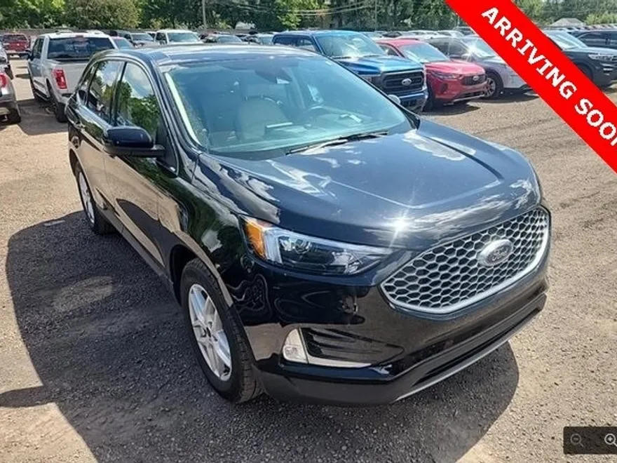 2023 Ford Edge SEL photo 1