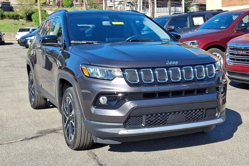 2022 Jeep Compass Limited photo 1