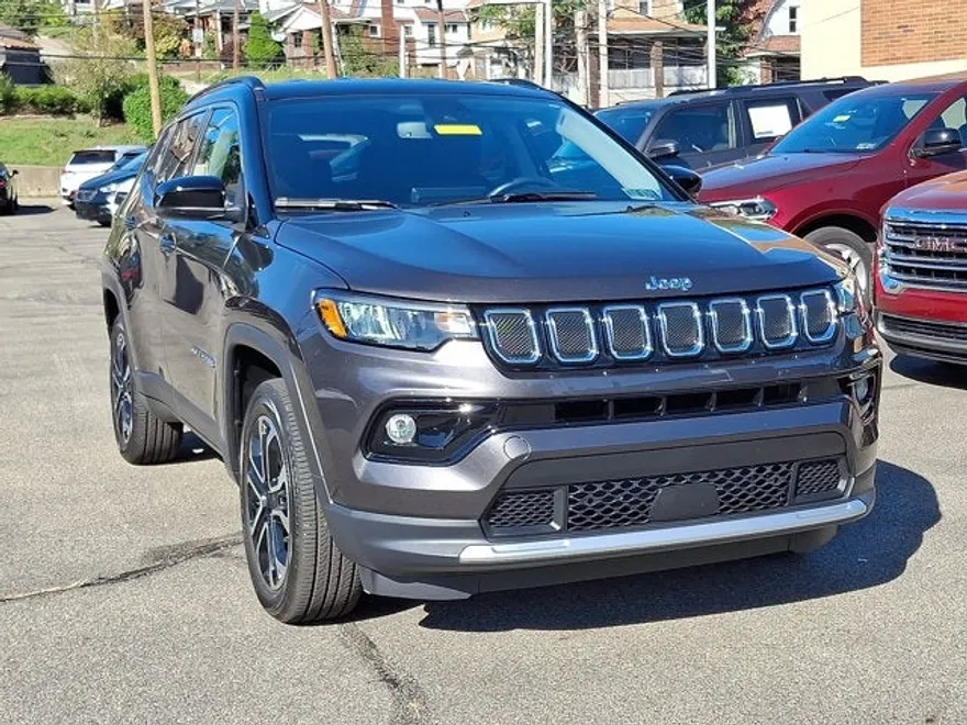 2022 Jeep Compass Limited photo 1