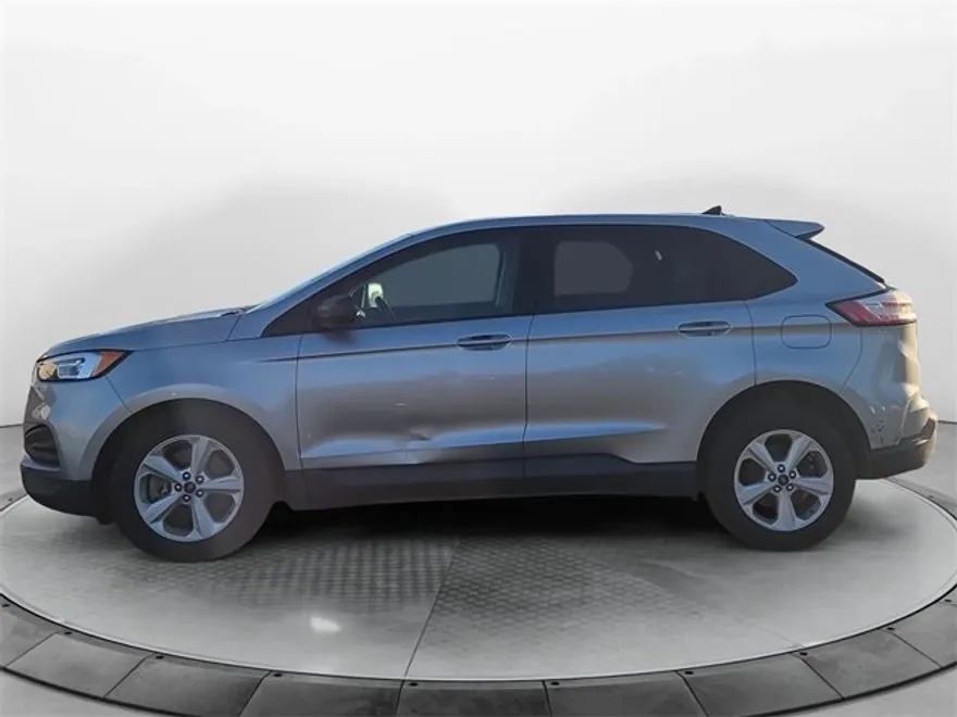 2020 Ford Edge SE photo 1