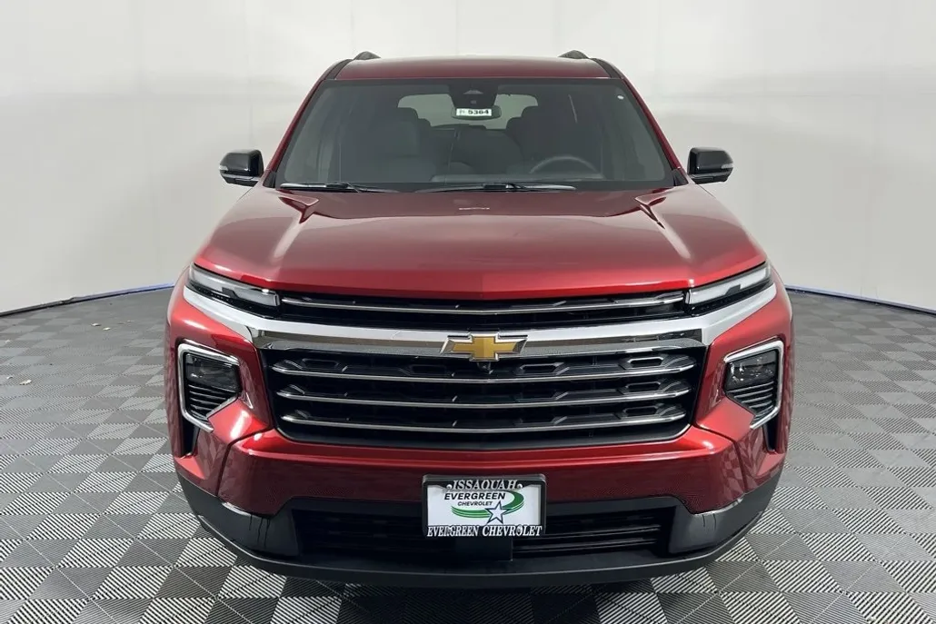 2025 Chevrolet Traverse photo 1