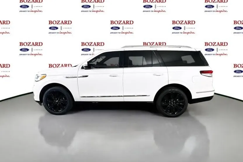 2024 Lincoln Navigator Reserve photo 1