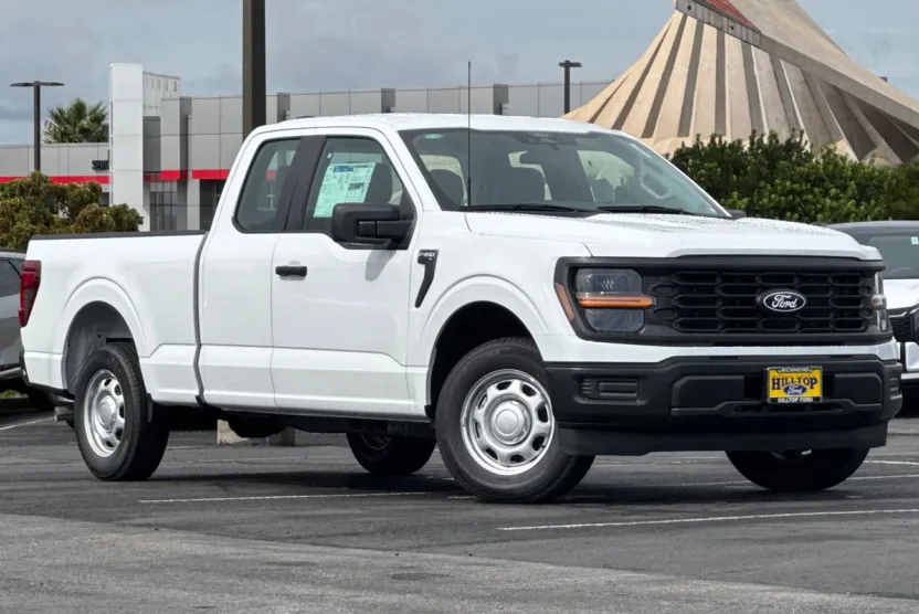 2025 Ford F-150 XL photo 1