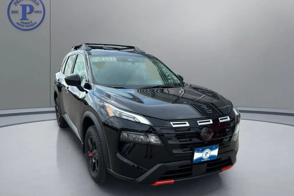 2026 Nissan Rogue SV photo 1