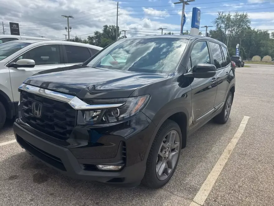 2023 Honda Passport EX-L Sport photo 1
