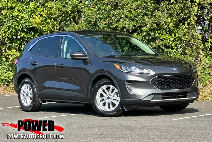 2020 Ford Escape SE photo 1