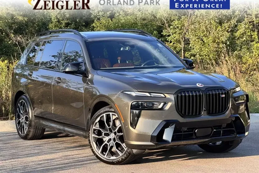 2023 Bmw X7 M60i photo 1