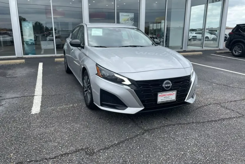 2024 Nissan Altima 2.5 SV photo 1