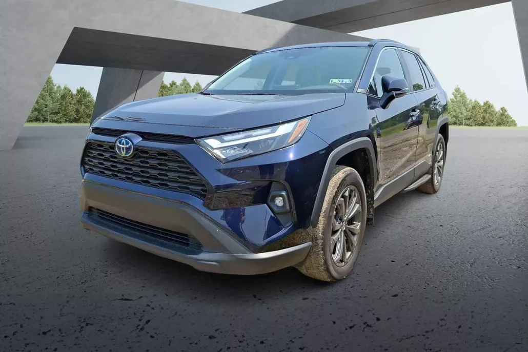 2024 Toyota RAV4 Hybrid XLE Premium photo 1