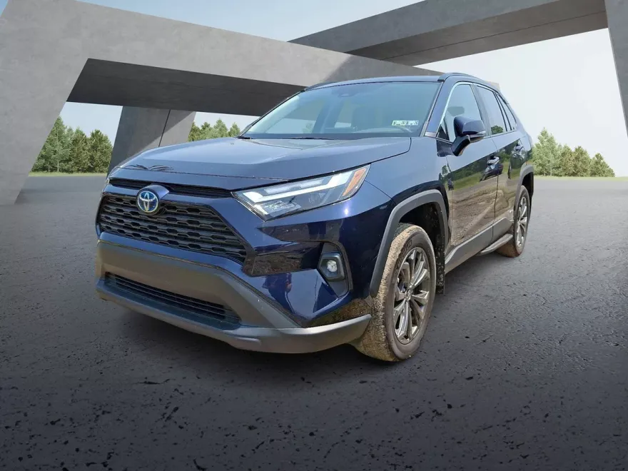 2024 Toyota RAV4 Hybrid XLE Premium photo 1