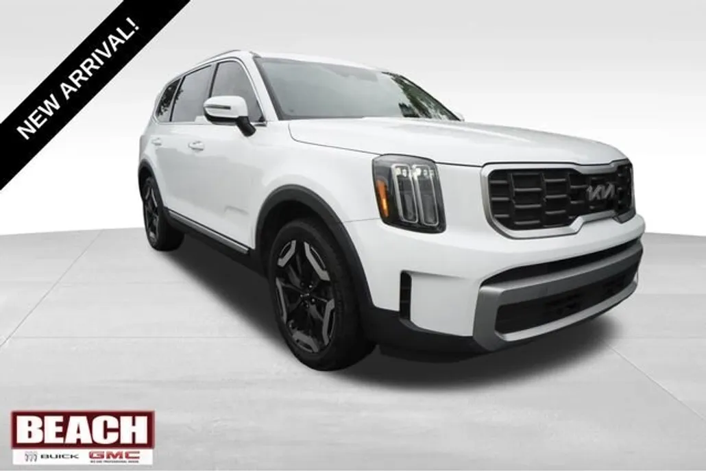 2023 Kia Telluride S photo 1