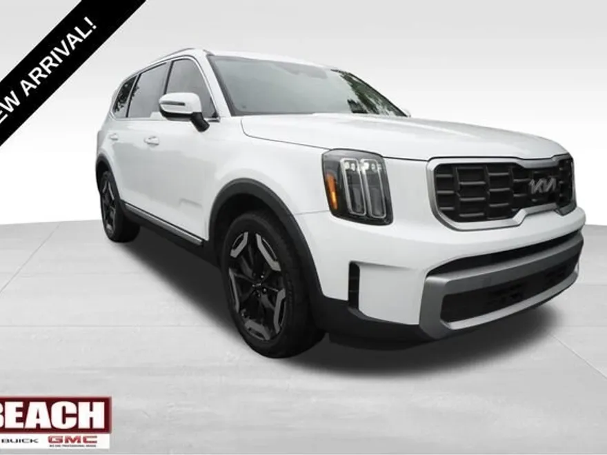 2023 Kia Telluride S photo 1