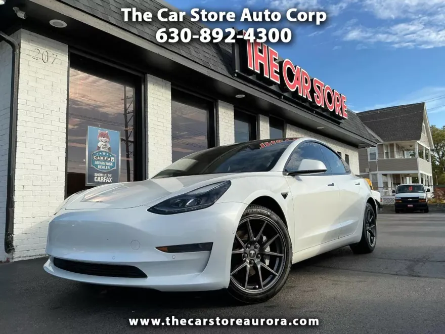 2021 Tesla Model 3 Standard Range Plus photo 1