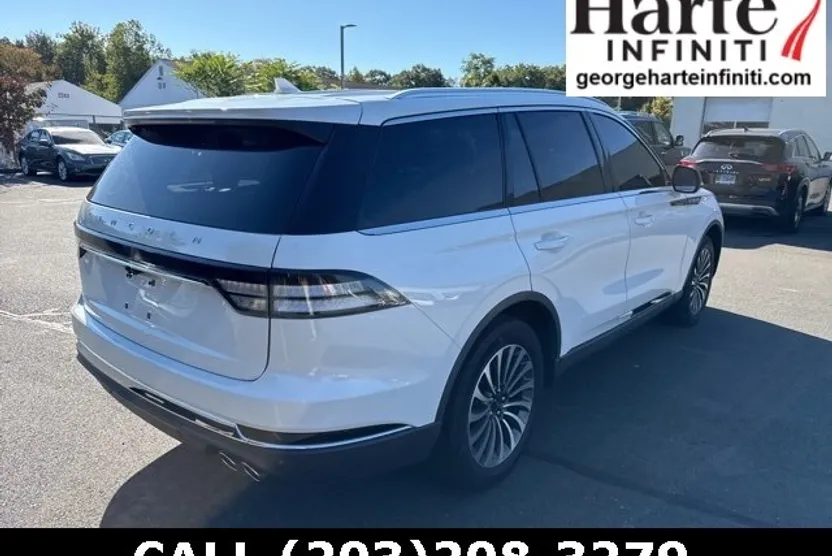 2022 Lincoln Aviator Standard photo 1