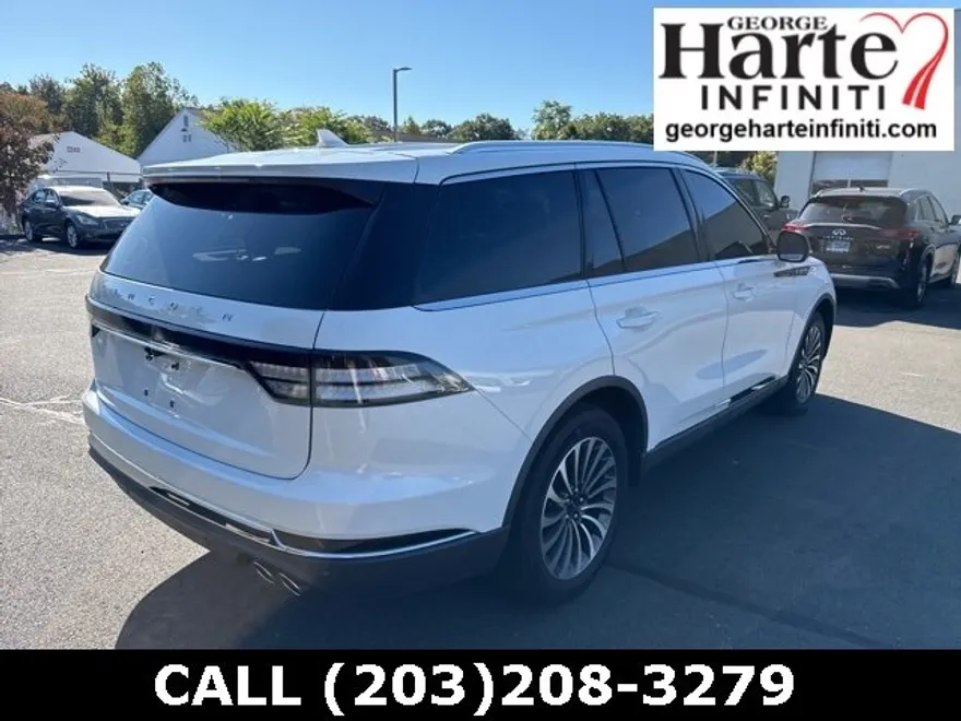 2022 Lincoln Aviator Standard photo 1