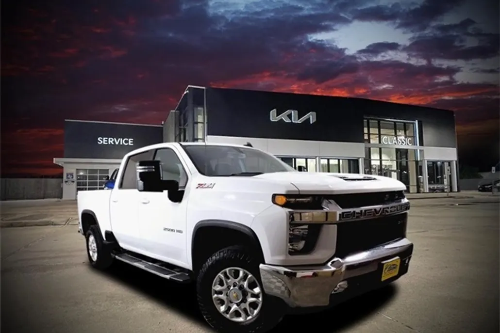 2023 Chevrolet Silverado 2500HD LT photo 1