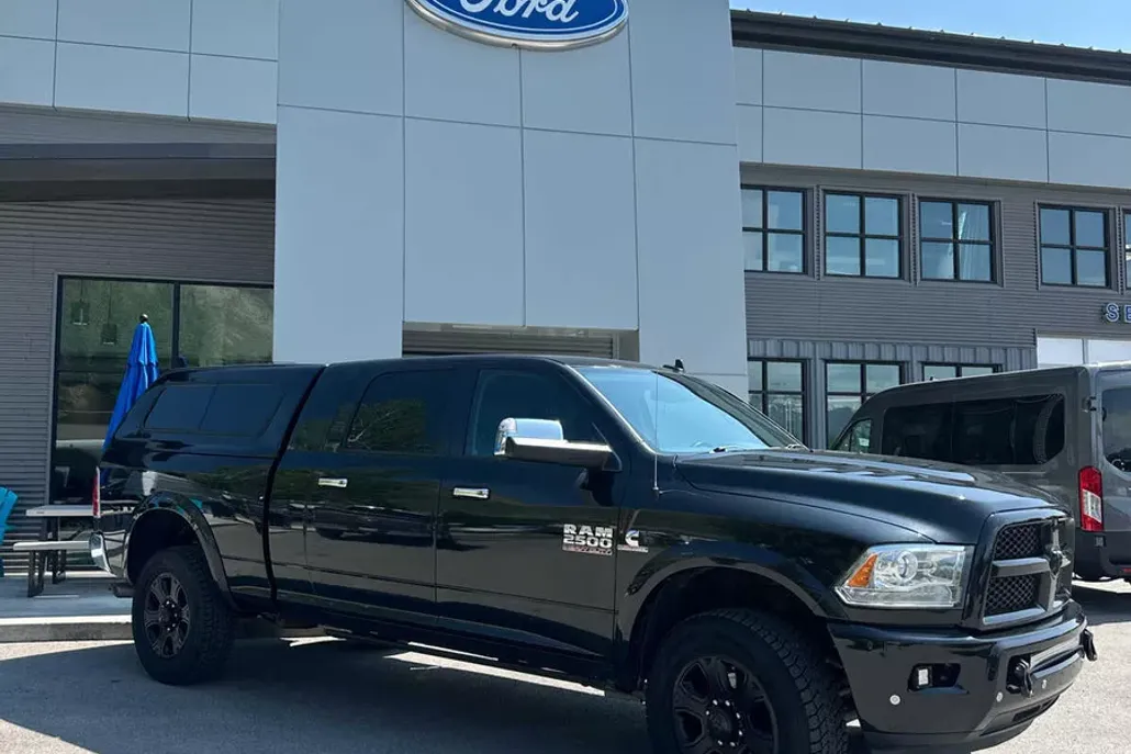 2016 Ram 2500 Laramie photo 1
