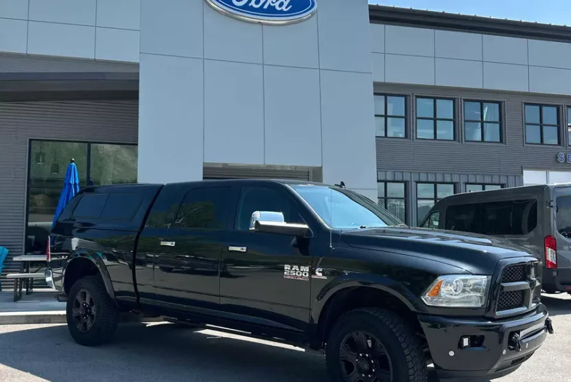 2016 Ram 2500 Laramie photo 1
