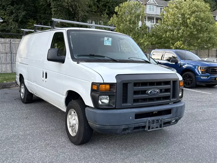 2013 Ford E-150 photo 1