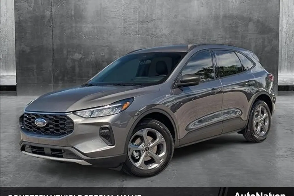 2025 Ford Escape ST-Line photo 1