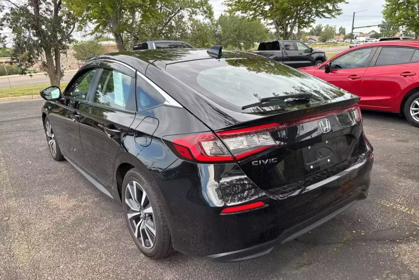2024 Honda Civic EX-L photo 1