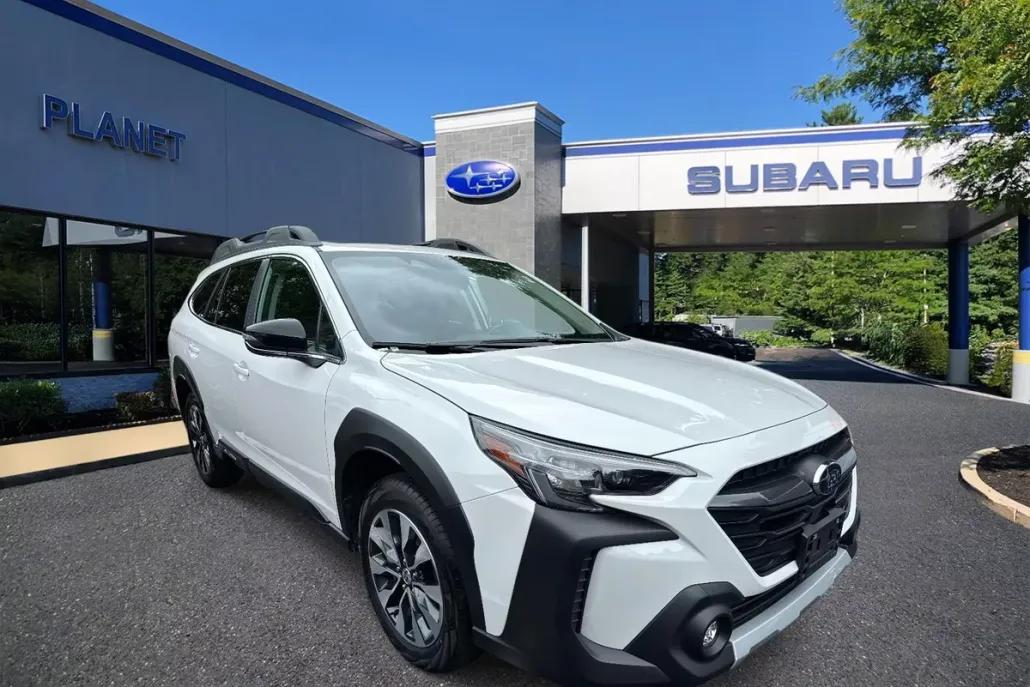 2024 Subaru Outback Limited photo 1