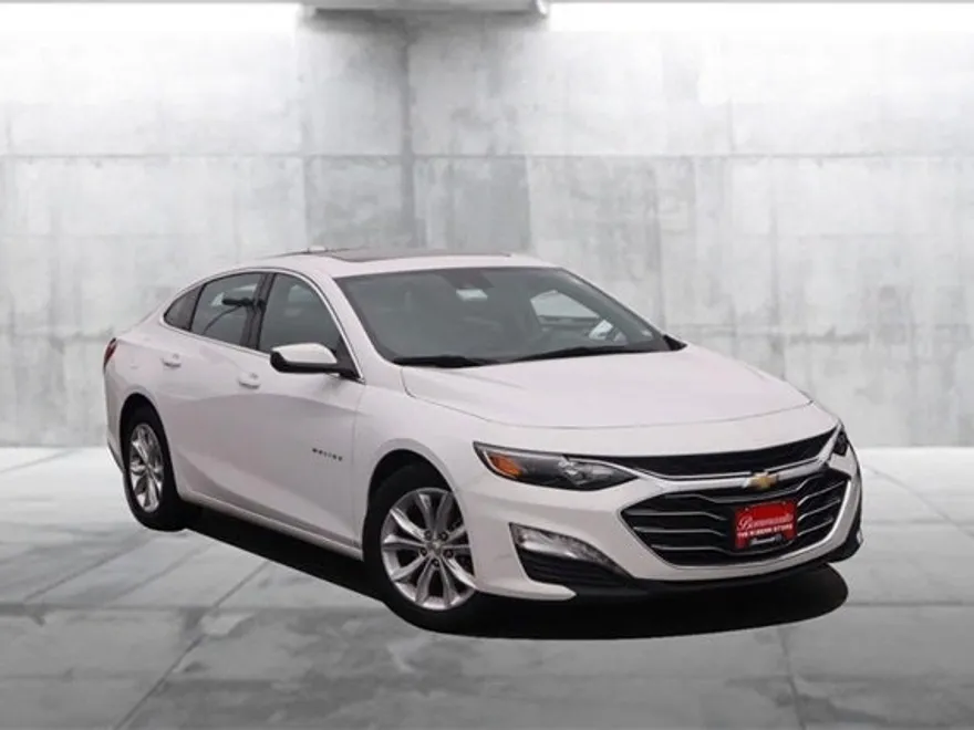 2024 Chevrolet Malibu 1LT photo 1