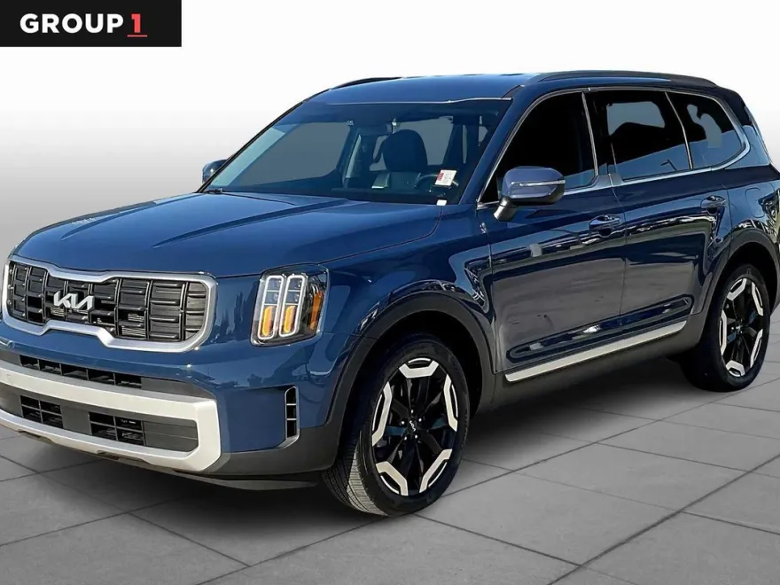 2024 Kia Telluride S photo 1