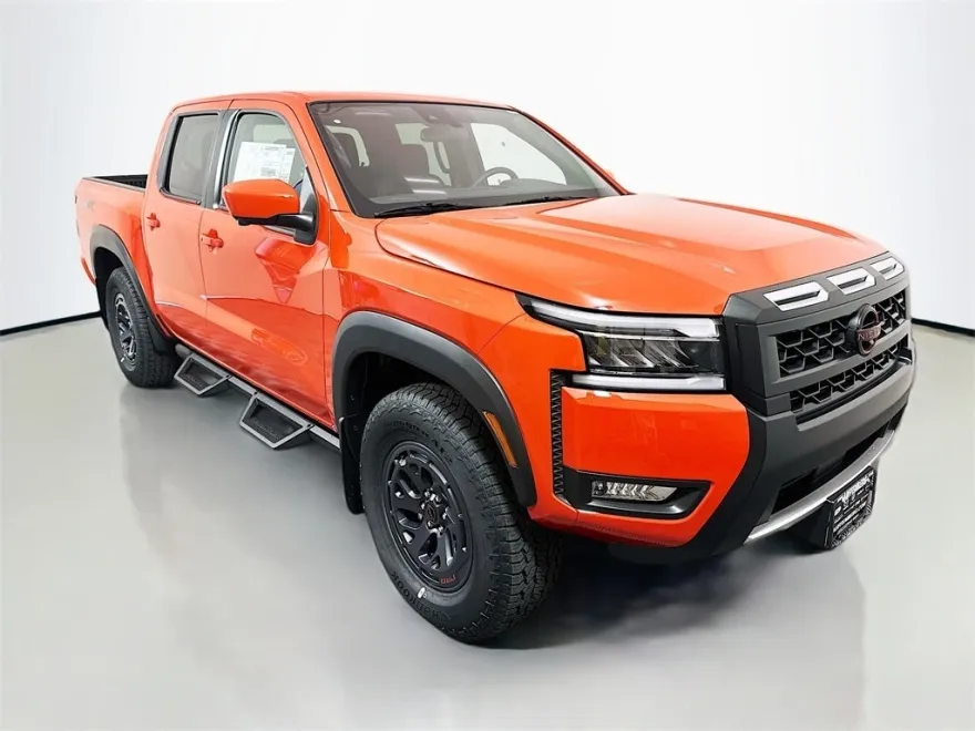 2025 Nissan Frontier PRO-4X photo 1